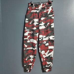 Almost Famous Womens Cargo Camo Pants Red White Black Elastic Waist Size S